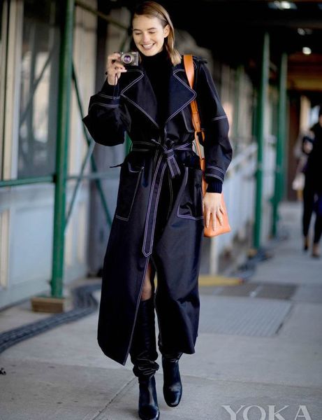 new designer women denim coat fashion turn-down collar warm trenchcoat with belt h8740, Tan;black
new designer women denim coat fashion turn-down collar warm trenchcoat with belt h8740, Tan;black