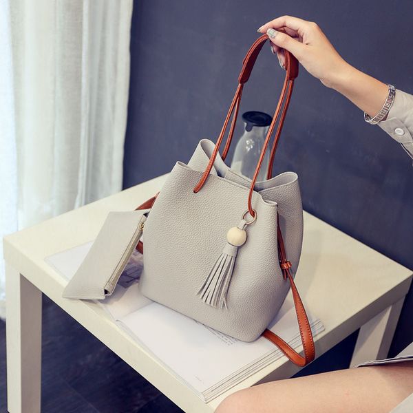 women handbags bolsa feminina casual tassel crossbody bag wood bead fashion ladies messenger bag light weight sac a main
women handbags bolsa feminina casual tassel crossbody bag wood bead fashion ladies messenger bag light weight sac a main