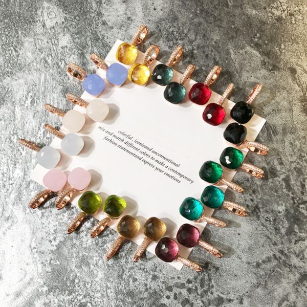 2018 brass material paris design earring with nature jade and zircon decorate stamp logo charm stud earring with diamonds 18k rose gold, Silver
2018 brass material paris design earring with nature jade and zircon decorate stamp logo charm stud earring with diamonds 18k rose gold, Silver