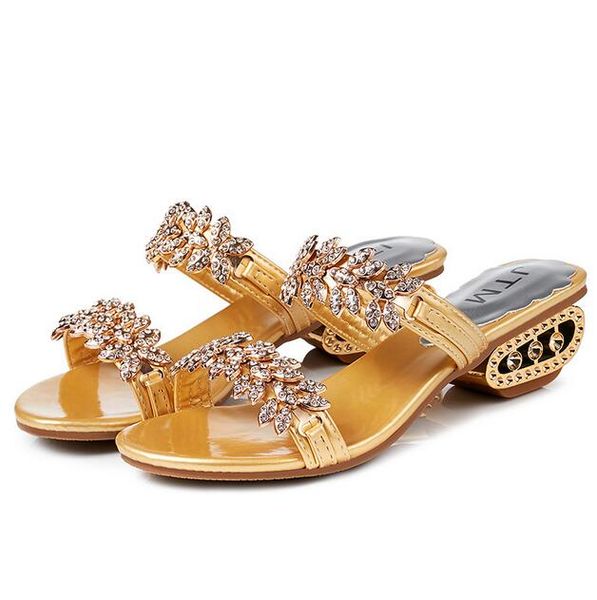 Summer new rhinestone sandals ladies low-heeled rough with a word fashion wild sandals and slippers wholesale black pink size 36-40+ box
Summer new rhinestone sandals ladies low-heeled rough with a word fashion wild sandals and slippers wholesale black pink size 36-40+ box