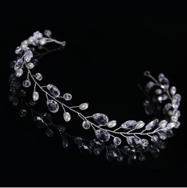korean brides headwear, wedding accessories, wedding dress accessories, white water drops, hair coloured hair ornaments, Slivery;golden
korean brides headwear, wedding accessories, wedding dress accessories, white water drops, hair coloured hair ornaments, Slivery;golden