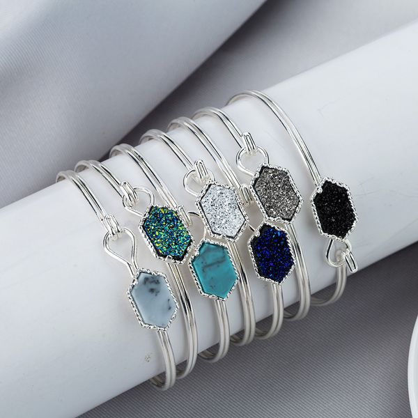 2018 роскошный дизайнер druzy bangle женщины геометрические искусственного камня проволочные браслеты для женщин ювелирные изделия аксессуар, Black
2018 роскошный дизайнер druzy bangle женщины геометрические искусственного камня проволочные браслеты для женщин ювелирные изделия аксессуар, Black