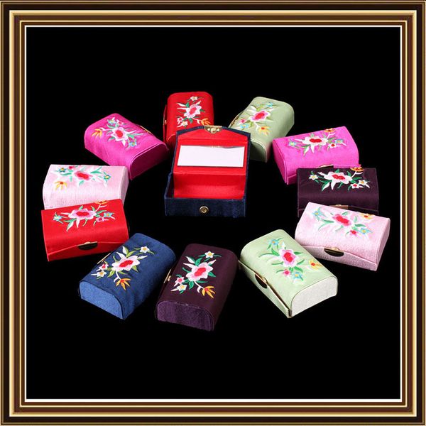 silk brocade gift boxes with mirror travel jewelry case double lipstick tube lip balm packaging container holder
silk brocade gift boxes with mirror travel jewelry case double lipstick tube lip balm packaging container holder