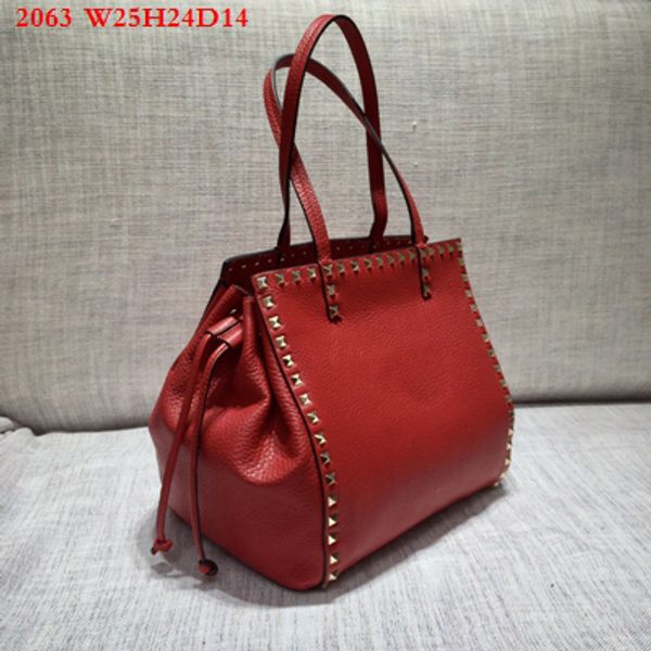 luxury women leather totes 25cm wide imported cow leather smooth shedding leather new casual crossbody with steel studs suede inner
luxury women leather totes 25cm wide imported cow leather smooth shedding leather new casual crossbody with steel studs suede inner