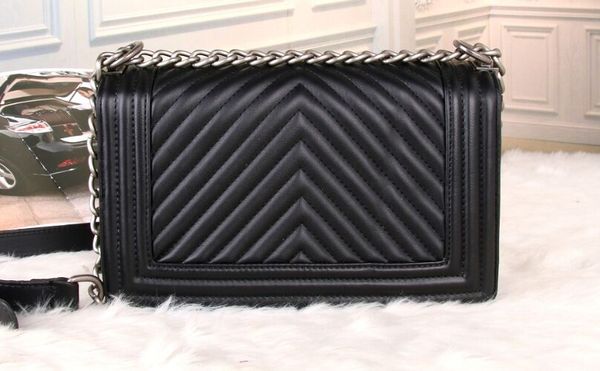 Bolsa de Ombro hbb888
Bolsa de Ombro hbb888