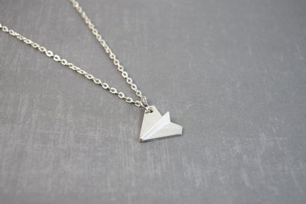 30pcs tiny aircraft airplane bracelet fashion gold silver origami plane bracelet paper plane model hobby bracelets jewelry for women, Golden;silver
30pcs tiny aircraft airplane bracelet fashion gold silver origami plane bracelet paper plane model hobby bracelets jewelry for women, Golden;silver