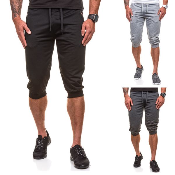 spring and summer new fashionable high-quality men's casual and comfortable pure color five-cent trousers, Black
spring and summer new fashionable high-quality men's casual and comfortable pure color five-cent trousers, Black