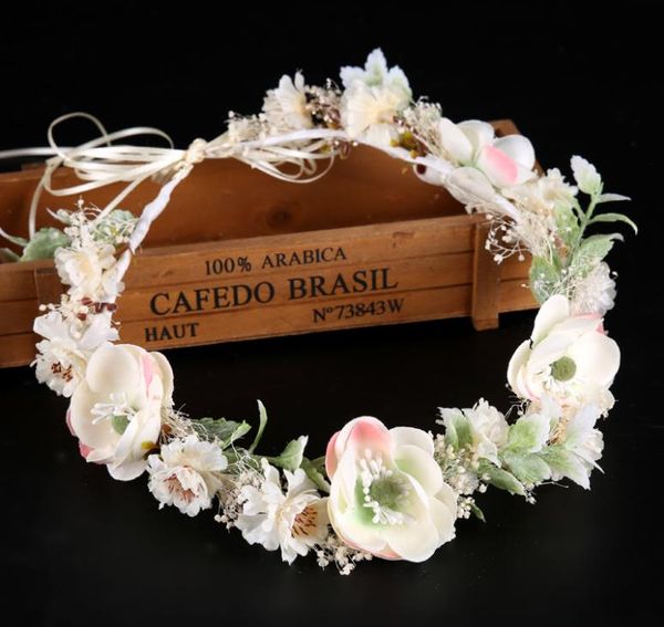 white flowers, garlands, bridal gowns, coloured dried flowers, headwear, bridal ornaments, Silver
white flowers, garlands, bridal gowns, coloured dried flowers, headwear, bridal ornaments, Silver
