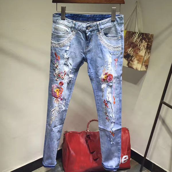 wholesale-new arrived summer fashion 2017 jeans with embroidery flowers print pencil pants jeans high quality jeans woman skinny denim, Blue
wholesale-new arrived summer fashion 2017 jeans with embroidery flowers print pencil pants jeans high quality jeans woman skinny denim, Blue