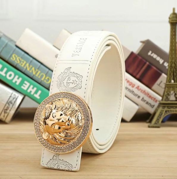 Latest brand men's leather belt is the top design of the lion head button fashion embossed design belt
Latest brand men's leather belt is the top design of the lion head button fashion embossed design belt