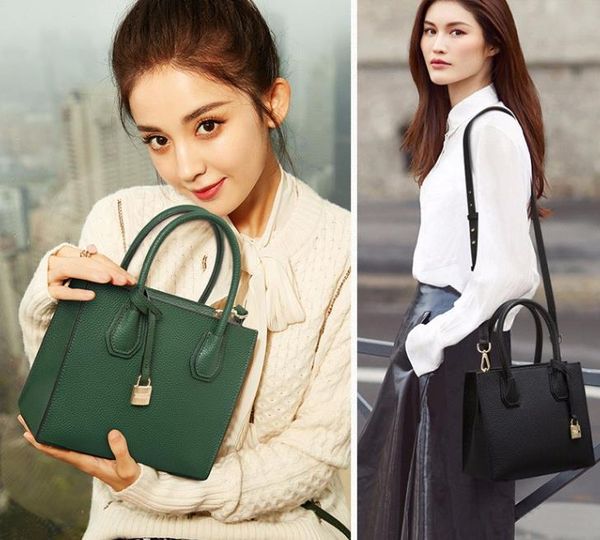 Fashion Designer Handbags New Arrival Womens Bags Large Capacity Designer Totes Bags Clutch Totes Famouse Brand Name Handbags
Fashion Designer Handbags New Arrival Womens Bags Large Capacity Designer Totes Bags Clutch Totes Famouse Brand Name Handbags