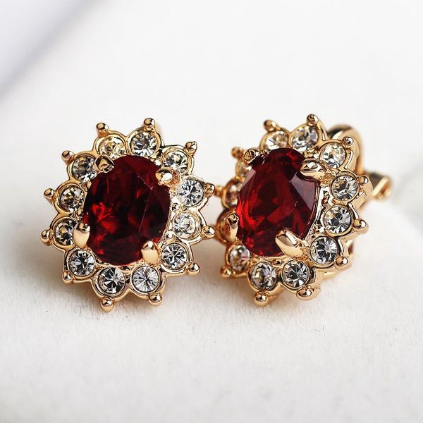 european fashion retro rhinestone pierced earrings geometric woman without fake gift pad ear clip type ear clip, Silver
european fashion retro rhinestone pierced earrings geometric woman without fake gift pad ear clip type ear clip, Silver