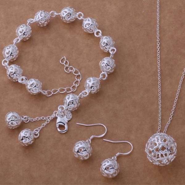 whole saleas225 925 sterling silver jewelry sets earring 317 + necklace 338 + bracelet 267 /aizajaga apmajgta
whole saleas225 925 sterling silver jewelry sets earring 317 + necklace 338 + bracelet 267 /aizajaga apmajgta