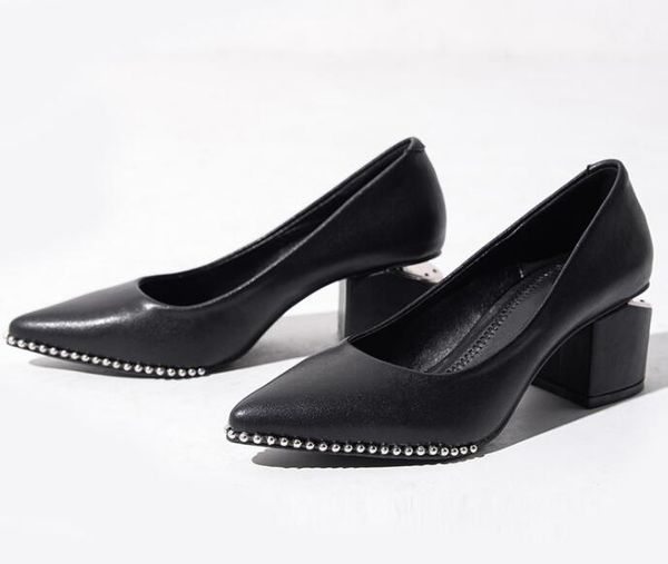 2018 new fashion women's shoes: sheepskin, willow, pegboard, pointed stilettos, european and american style, and women's single sh, Black
2018 new fashion women's shoes: sheepskin, willow, pegboard, pointed stilettos, european and american style, and women's single sh, Black
