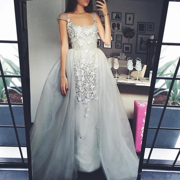 2019 Sexy Square Silver Over Skirt Lace Appliques Prom Dresses Cap Sleeves Beaded with Detachable Court Train Evening Gowns Custom Made, Black
2019 Sexy Square Silver Over Skirt Lace Appliques Prom Dresses Cap Sleeves Beaded with Detachable Court Train Evening Gowns Custom Made, Black