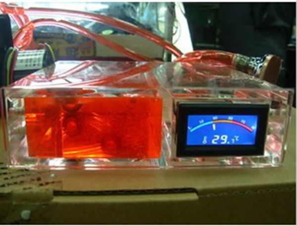 Optical Drive Water Cooling Tank Digital Indicator Water Tank with Thermometer 4 Pin Water Temperature Thermometer with Waterproof Probe
Optical Drive Water Cooling Tank Digital Indicator Water Tank with Thermometer 4 Pin Water Temperature Thermometer with Waterproof Probe
