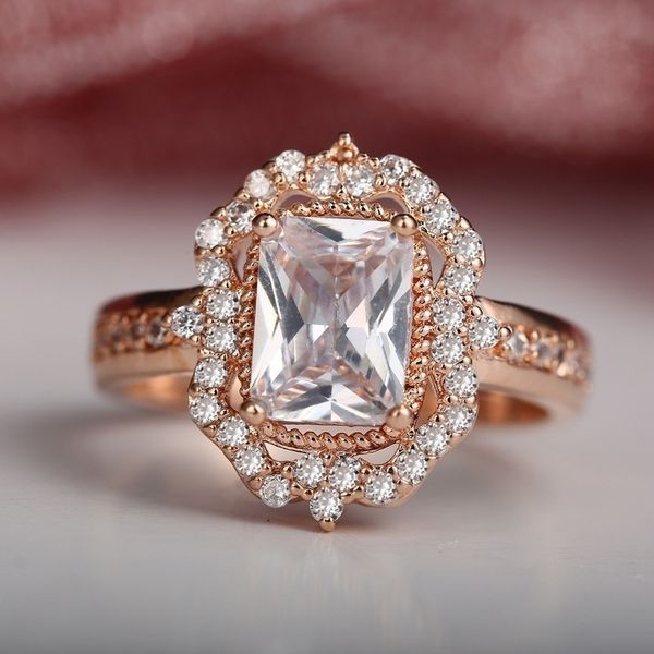 classic rose gold color square zircon princess ring for women ladies fashion engagement wedding rings female party jewelry anel, Golden;silver
classic rose gold color square zircon princess ring for women ladies fashion engagement wedding rings female party jewelry anel, Golden;silver