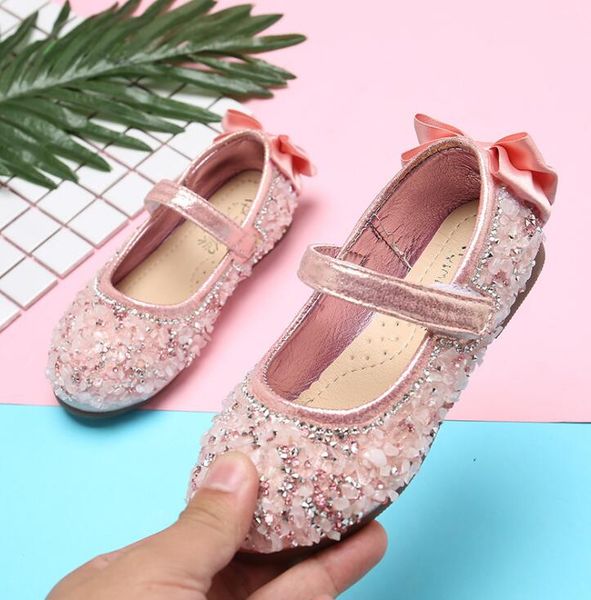 new children cryst princess shoes girls sequins wedding party kids baby enfants shoes for girls school leather, Black;red
new children cryst princess shoes girls sequins wedding party kids baby enfants shoes for girls school leather, Black;red