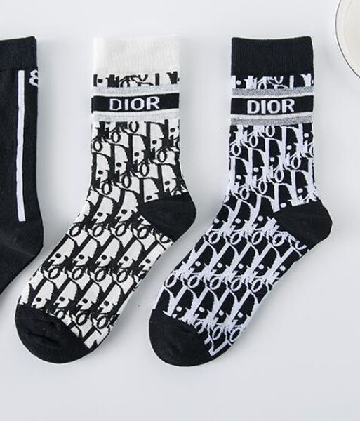 12 pairs of autumn and winter new female socks middle tube fashion pure cotton socks wholesale 110201, Pink;yellow
12 pairs of autumn and winter new female socks middle tube fashion pure cotton socks wholesale 110201, Pink;yellow