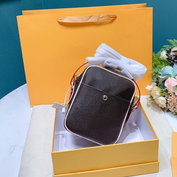 2020 designer brand women cross body bags vintage shoulder bag 2 colors messenger bag classical totes
2020 designer brand women cross body bags vintage shoulder bag 2 colors messenger bag classical totes