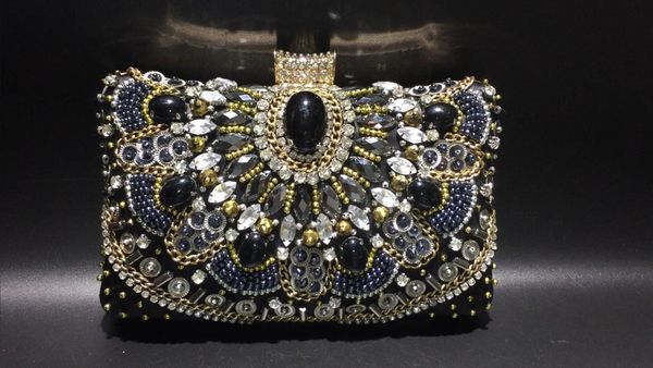 vintage heavy industry beaded diamond evening bag women's banquet clutch bag black gem handmade string embroidery
vintage heavy industry beaded diamond evening bag women's banquet clutch bag black gem handmade string embroidery