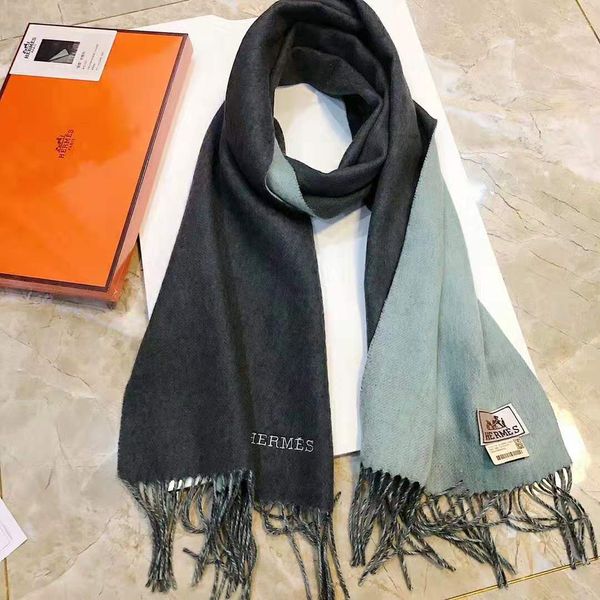 delicate double-sided cashmere shawls for men and women, fashionable high-end atmospheric temperament of the series of scarves, Blue;gray
delicate double-sided cashmere shawls for men and women, fashionable high-end atmospheric temperament of the series of scarves, Blue;gray