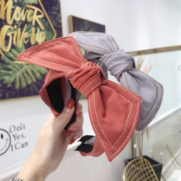 denim fabric bow headband for women hair accessories double line stripes wide side knotted hairband, Golden;white
denim fabric bow headband for women hair accessories double line stripes wide side knotted hairband, Golden;white