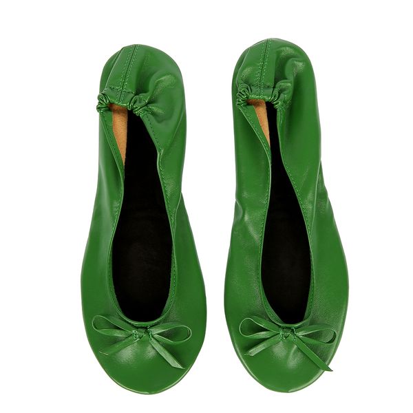 green shoe flats portable fold up ballerina flat shoes roll up foldable ballet after party shoe for bridal wedding party favor, Black
green shoe flats portable fold up ballerina flat shoes roll up foldable ballet after party shoe for bridal wedding party favor, Black