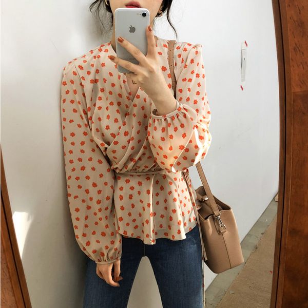 vintage floral print lace up women blouses shirt summer v-neck full sleeve loose female shirts 2019 slim waist blusas femme, White
vintage floral print lace up women blouses shirt summer v-neck full sleeve loose female shirts 2019 slim waist blusas femme, White