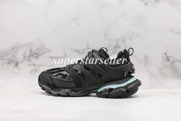 19ss track led trainers 3.0 tess paris mens designer shoes for women triple s clunky sneakers running shoes authentic size 36-45
19ss track led trainers 3.0 tess paris mens designer shoes for women triple s clunky sneakers running shoes authentic size 36-45
