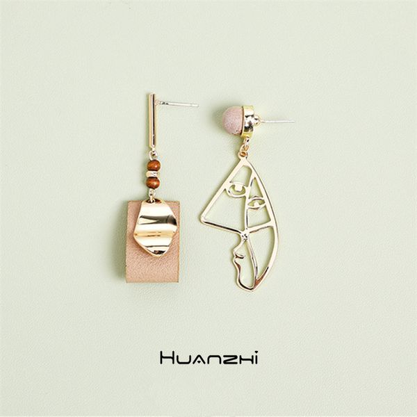 huanzhi 2019 925s silver needle asymmetry hollow geometric human face abstract wood beads drop earrings for woman party gift
huanzhi 2019 925s silver needle asymmetry hollow geometric human face abstract wood beads drop earrings for woman party gift