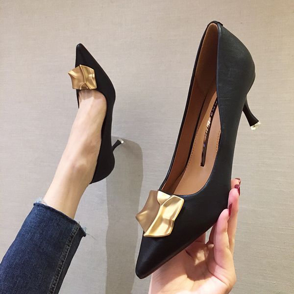 2020 new elegant metal belt buckle women's office shoes fashion women pumps pointed toe high heels shoes shallow, Black
2020 new elegant metal belt buckle women's office shoes fashion women pumps pointed toe high heels shoes shallow, Black