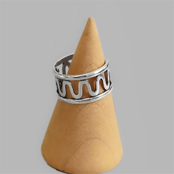 2020 new arrival vintage thai silver big large adjustable rings women geometric wave wide surface steampunk 925 silver jewelry, Golden;silver
2020 new arrival vintage thai silver big large adjustable rings women geometric wave wide surface steampunk 925 silver jewelry, Golden;silver