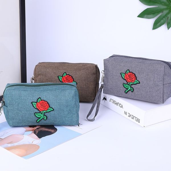 2020 new ladies cosmetic bag rose pattern handbag wash bag multifunctional storage women's
2020 new ladies cosmetic bag rose pattern handbag wash bag multifunctional storage women's