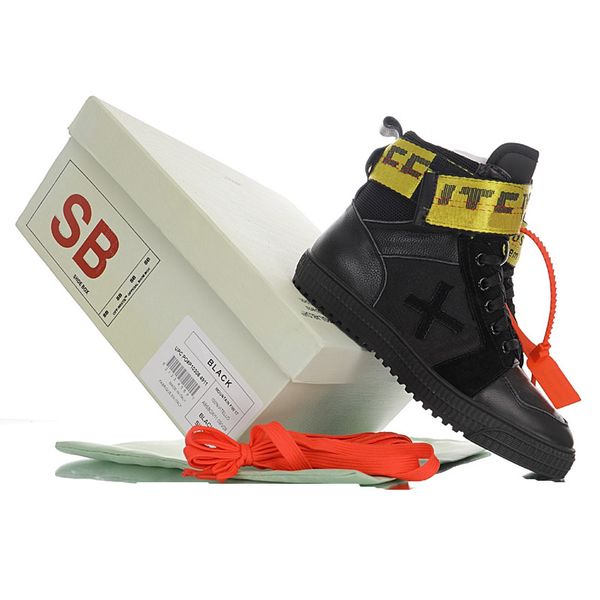 Модный бренд дизайнер потока стрелка замша, рипстоп высокие кроссовки поврежден деконструкция ветер высокая-верхний тенденция кроссовки черные трафик желтая лента
Модный бренд дизайнер потока стрелка замша, рипстоп высокие кроссовки поврежден деконструкция ветер высокая-верхний тенденция кроссовки черные трафик желтая лента