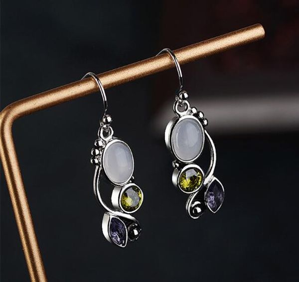 новые серьги из серебра 925 пробы с лунным камнем; европейские и американские серьги цвета циркония, украшения для ушей, Silver
новые серьги из серебра 925 пробы с лунным камнем; европейские и американские серьги цвета циркония, украшения для ушей, Silver