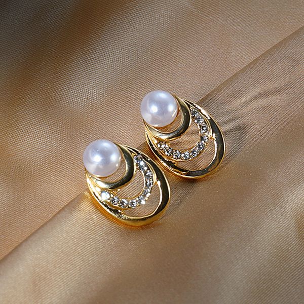 women luxury three-layer gold alloy earrings ear studs ladies elegant wild pearl wedding party clothing accessories earrings wholesale, Golden;silver
women luxury three-layer gold alloy earrings ear studs ladies elegant wild pearl wedding party clothing accessories earrings wholesale, Golden;silver