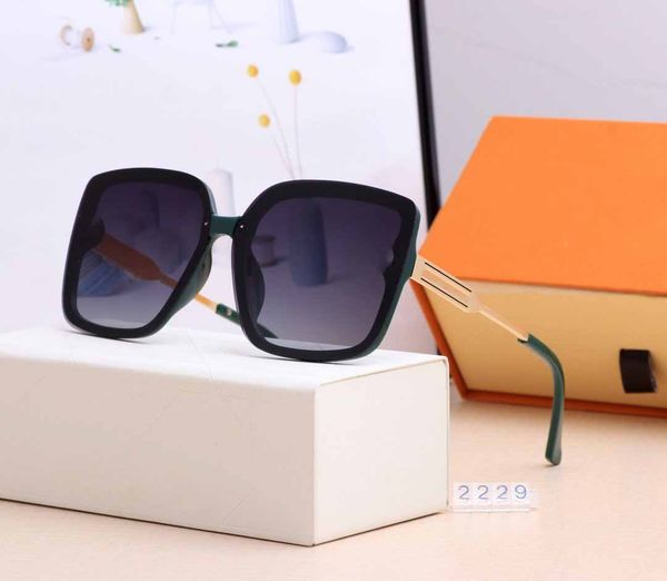 2229 fashion luxury evidence sunglasses retro vintage men designer shiny gold frame laser women with package, White;black
2229 fashion luxury evidence sunglasses retro vintage men designer shiny gold frame laser women with package, White;black