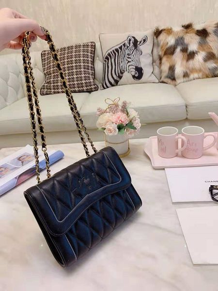 genuine leather handbag small perfume bag female joker chain cowhide envelope worn single shoulder bags is designer handbags
genuine leather handbag small perfume bag female joker chain cowhide envelope worn single shoulder bags is designer handbags