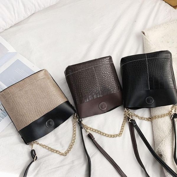 imitation alligator messenger handbags pattern chain shoulder casual women pu leather splicing color crossbody bucket bags
imitation alligator messenger handbags pattern chain shoulder casual women pu leather splicing color crossbody bucket bags