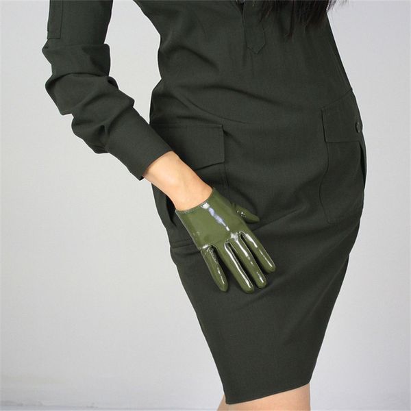 16cm patent leather ultrashort gloves short emulation leather mirror bright leather army green elastic slim hand wild wpu101-16, Blue;gray
16cm patent leather ultrashort gloves short emulation leather mirror bright leather army green elastic slim hand wild wpu101-16, Blue;gray
