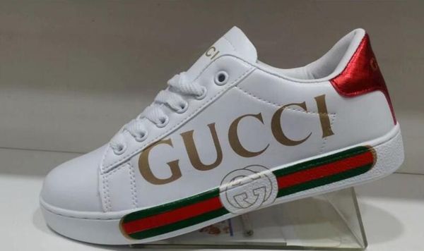 2018 ize 36 44 luxury brand men women neaker loafer fa hion white black low cut ca ual flat hoe de igner hoe
2018 ize 36 44 luxury brand men women neaker loafer fa hion white black low cut ca ual flat hoe de igner hoe