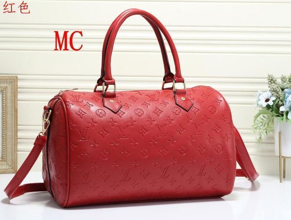 fashion of the bucket tassel ab3 gucci casual women's shoulder bag mother bag four-piece slanting mobile phone coin purse pouch
fashion of the bucket tassel ab3 gucci casual women's shoulder bag mother bag four-piece slanting mobile phone coin purse pouch