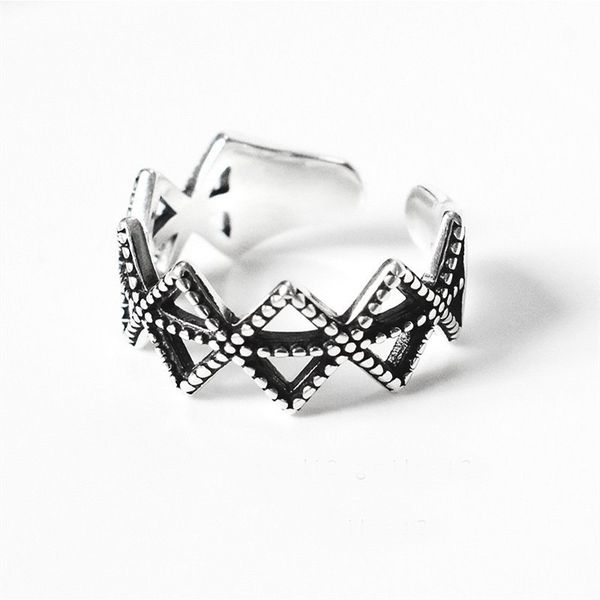 925 sterling silver hollow triangle thai silver finger rings fashion simple open size jewelry for women gifts jewelry s-r553, Golden;silver
925 sterling silver hollow triangle thai silver finger rings fashion simple open size jewelry for women gifts jewelry s-r553, Golden;silver