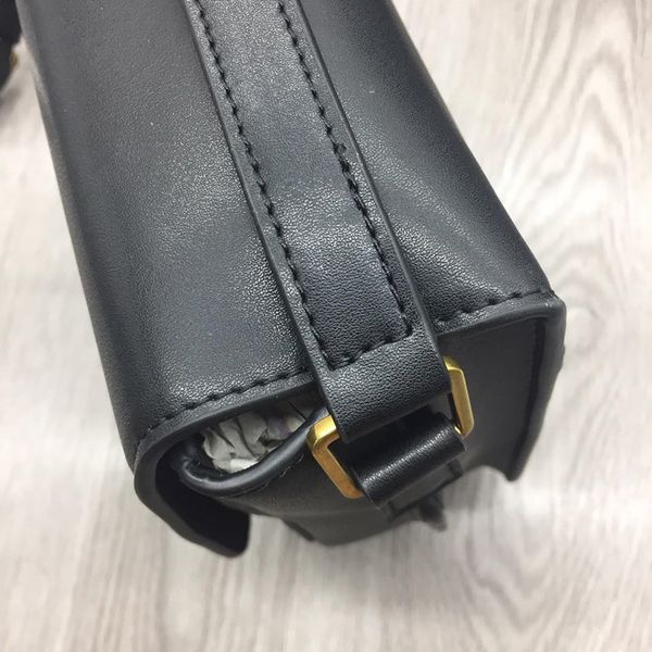 new bag-new women's fashion shoulder bag women's clamshell bag cowhide one-shoulder bag
new bag-new women's fashion shoulder bag women's clamshell bag cowhide one-shoulder bag