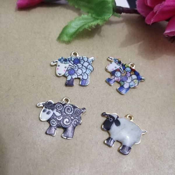 10pcs fashion charms zinc alloy enamels drop oil small sheep pendant accessories diy necklace earring jewelry accessories 2019, Bronze;silver
10pcs fashion charms zinc alloy enamels drop oil small sheep pendant accessories diy necklace earring jewelry accessories 2019, Bronze;silver