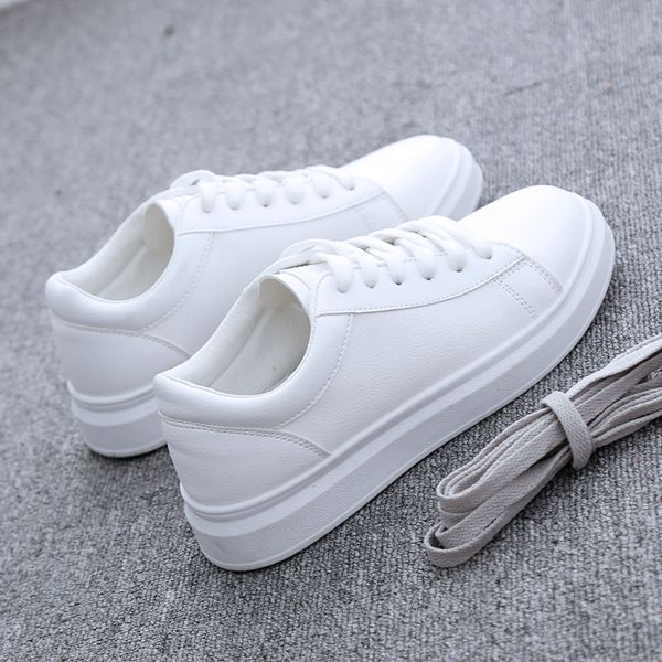 leather breathable small white shoes women 2019 new spring korean version basic baitao flatsoled summer student sports board shoes, Black
leather breathable small white shoes women 2019 new spring korean version basic baitao flatsoled summer student sports board shoes, Black