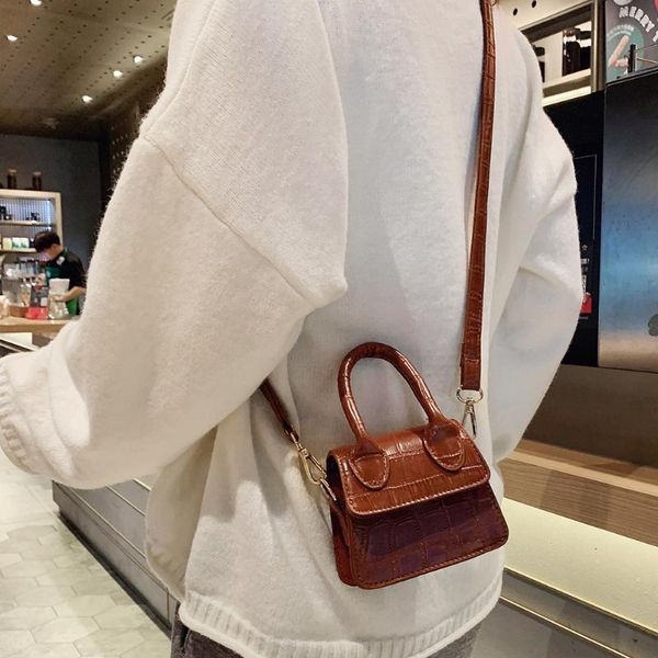 модные женщины плечо crossbody сумка кожа pu повседневные посланника сумка для покупок и путешествуют украшение
модные женщины плечо crossbody сумка кожа pu повседневные посланника сумка для покупок и путешествуют украшение