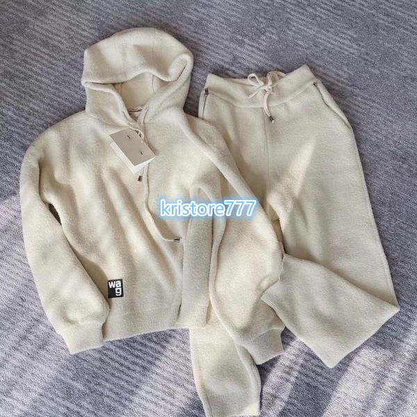 luxury design women's two piece pants with letter print pullover hooded cotton sweatshirt+plus velvet casual trouser pants, White
luxury design women's two piece pants with letter print pullover hooded cotton sweatshirt+plus velvet casual trouser pants, White