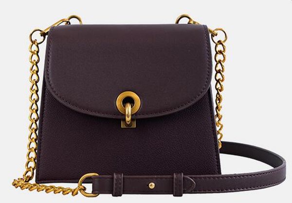 niche women's bag 2019 new all-in-one fashion lock retro fashion one-shoulder crossbody bag, size19x16x10cm
niche women's bag 2019 new all-in-one fashion lock retro fashion one-shoulder crossbody bag, size19x16x10cm